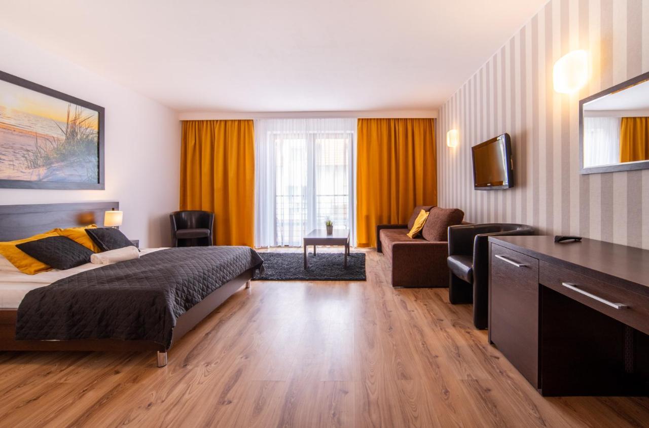 Delfin Bed & Breakfast Międzywodzie Eksteriør bilde
